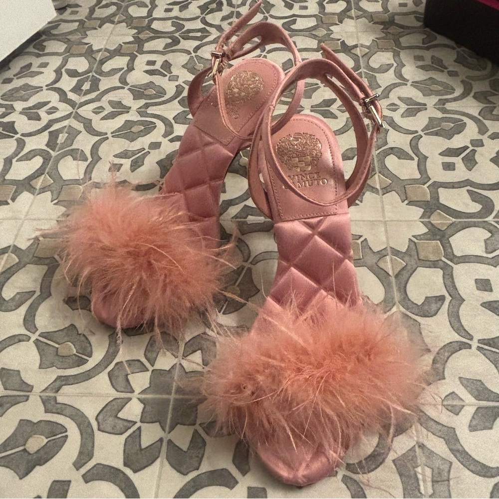 Vince Camuto | Blush “Penely” Feather Ankle-Strap Heels | Size 7 - Picture 5 of 16